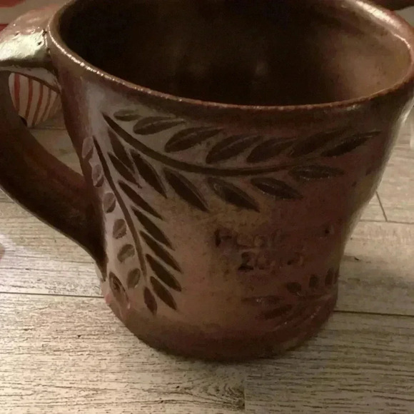 Penland 2015 Stone  Pottery Brown Coffee Nug with Chunky Handle  Leaves Pattern - Picture 2 of 10